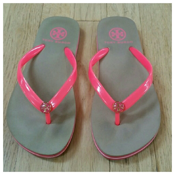 Tory Burch neon flip flops 5.5 - Picture 2 of 4